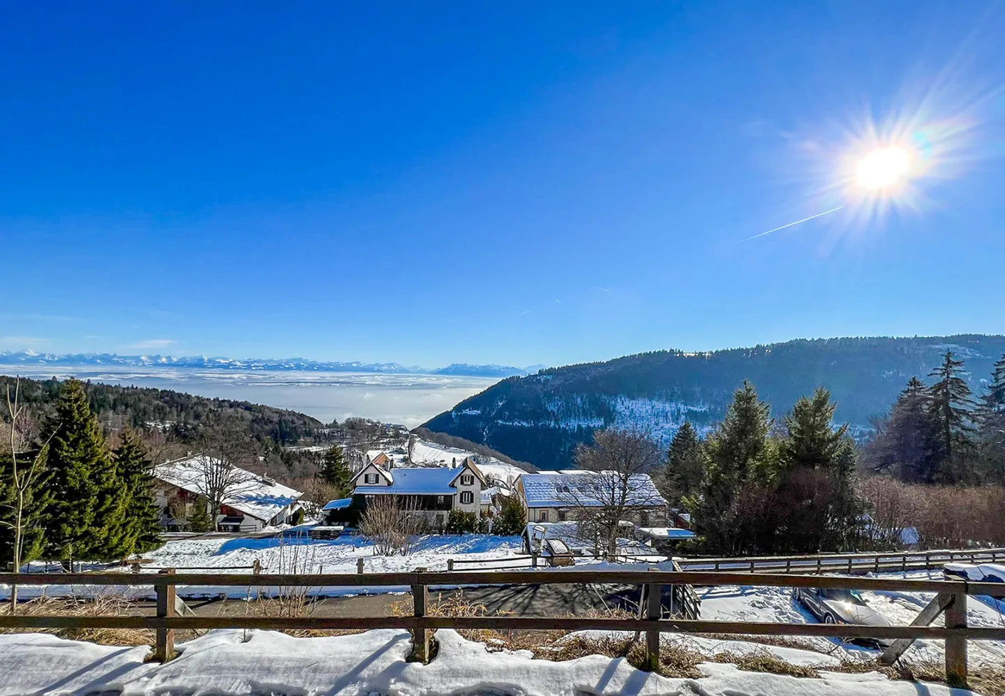 Geräumige PPE-Wohnung im Erdgeschoss mit Terrasse und Alcove - Foto 1 von 13