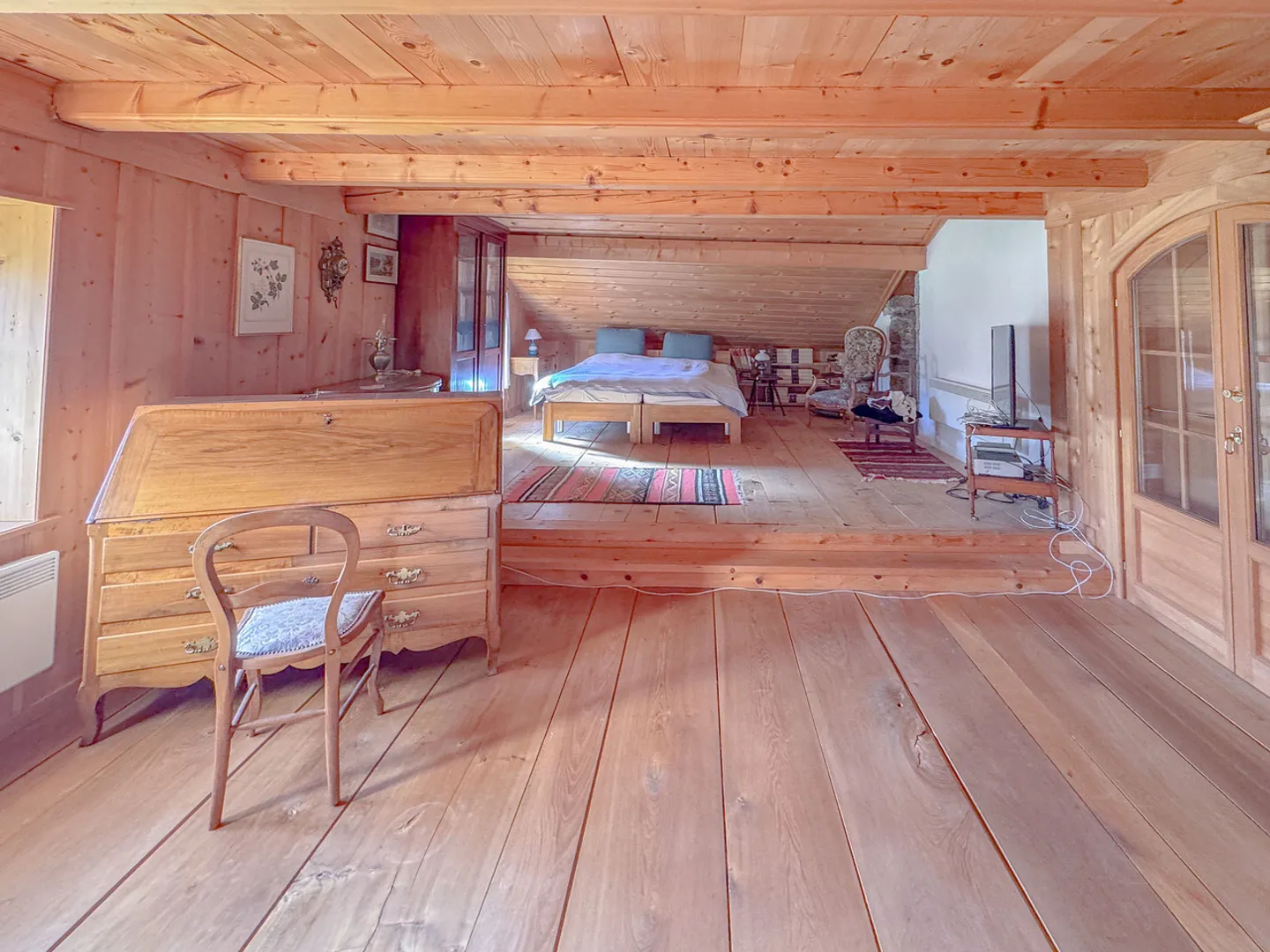 Magnificent renovated Neuchâtel semi-detached farmhouse with 6.5 rooms - Photo 13 of 13