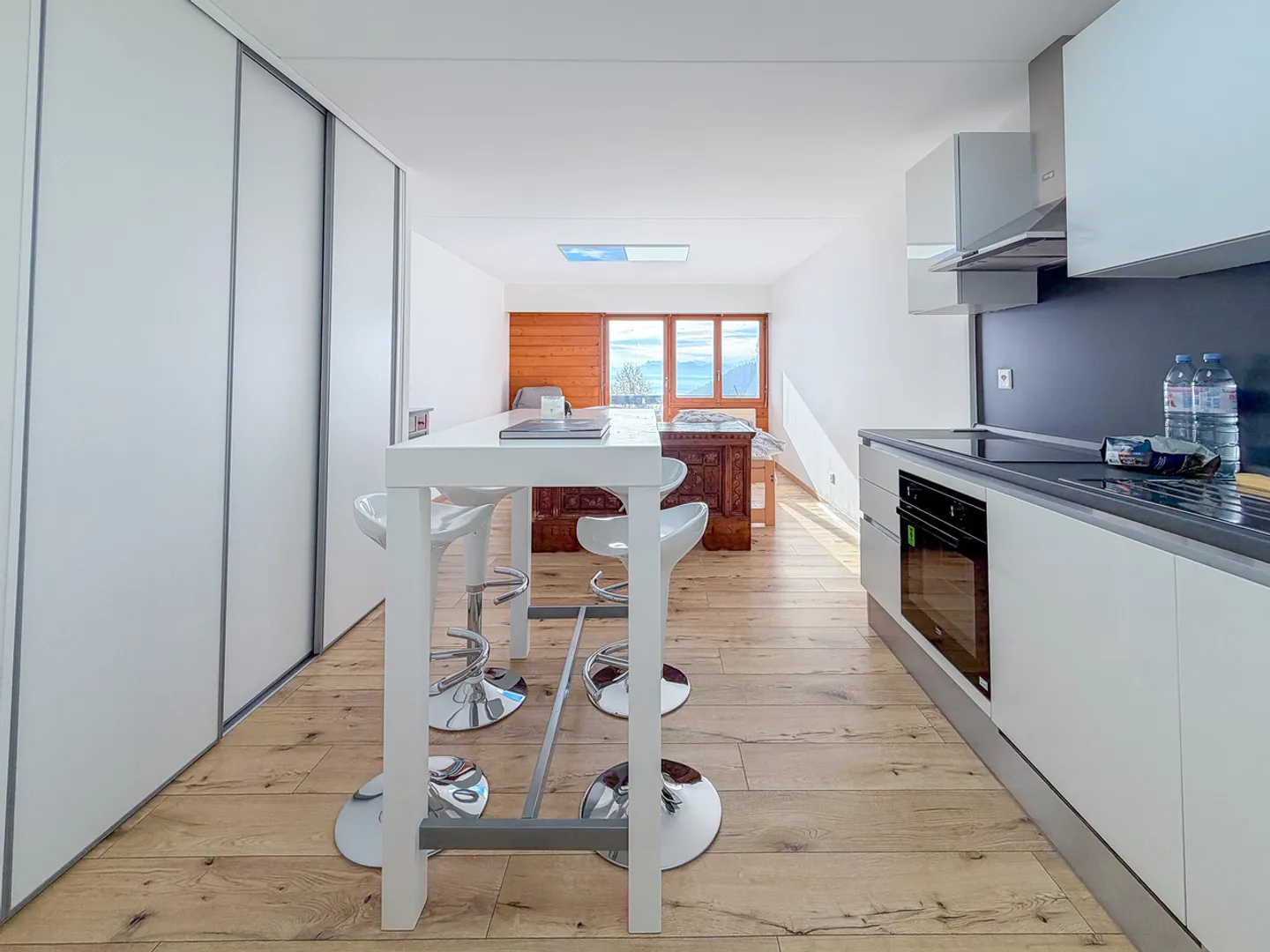 Studio PPE ristrutturato di 30 m2 con balcone esposto a sud - Foto 4 di 12