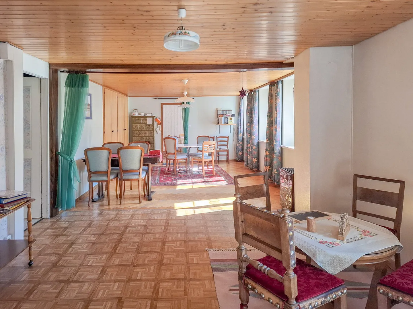 Building for investors, volume of 1,663 m2 Close to amenities - Photo 3 of 13