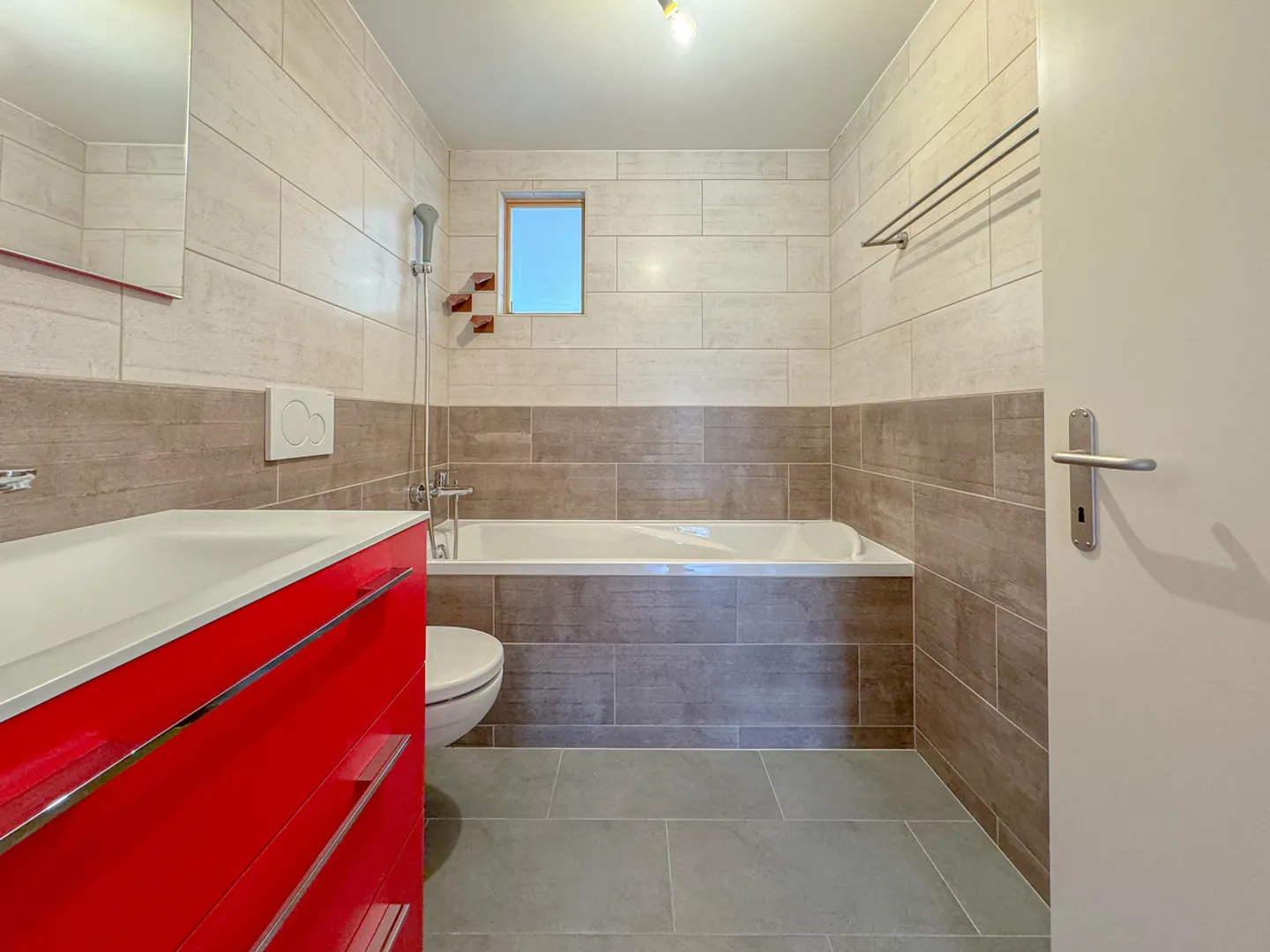 En pleine nature Duplex de 6.5 pièces avec terrasse-jardin et garages - Photo 7 sur 13