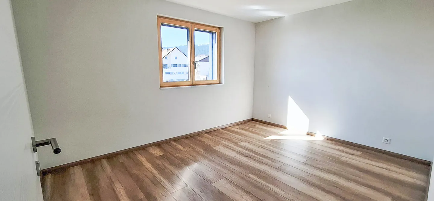 Appartamento nuovo di 2,5 locali - 1° piano con vista magnifica sulle Alpi - Foto 7 di 13