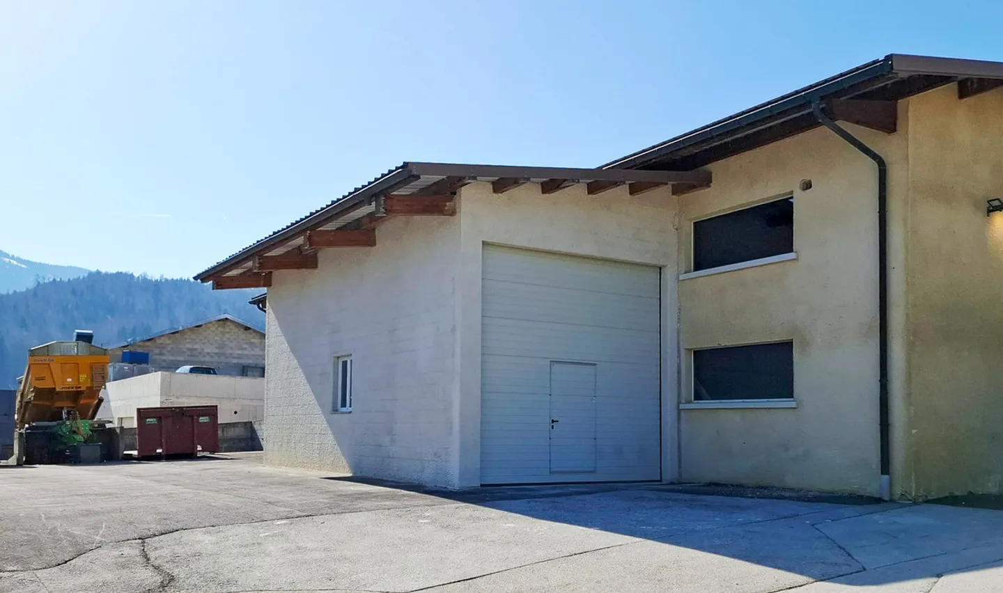 Deposit / garage of approx. 42 m² - Photo 2 of 6