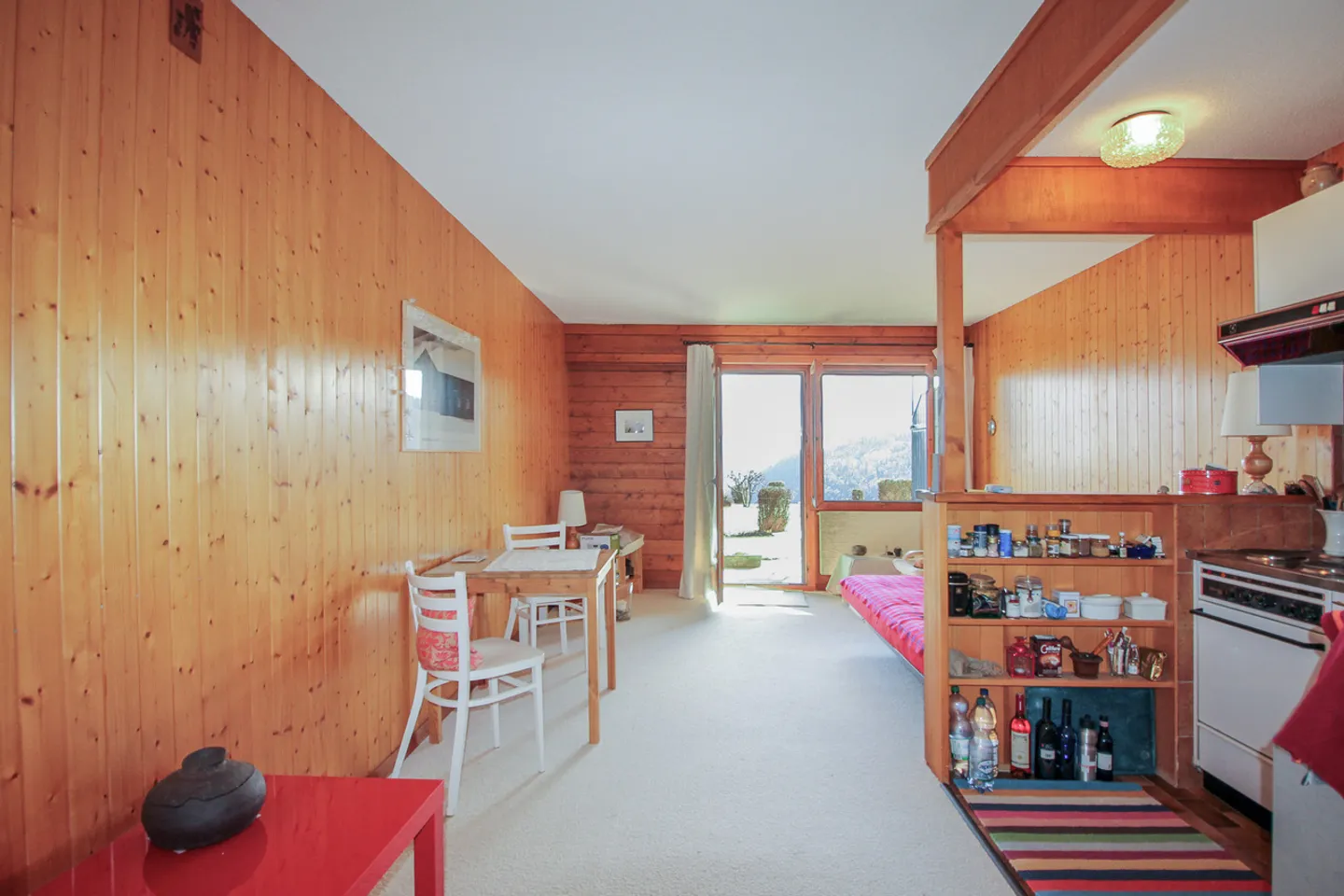 Studio on the ground floor with private terrace and magnificent view of the Alps - Photo 3 of 10