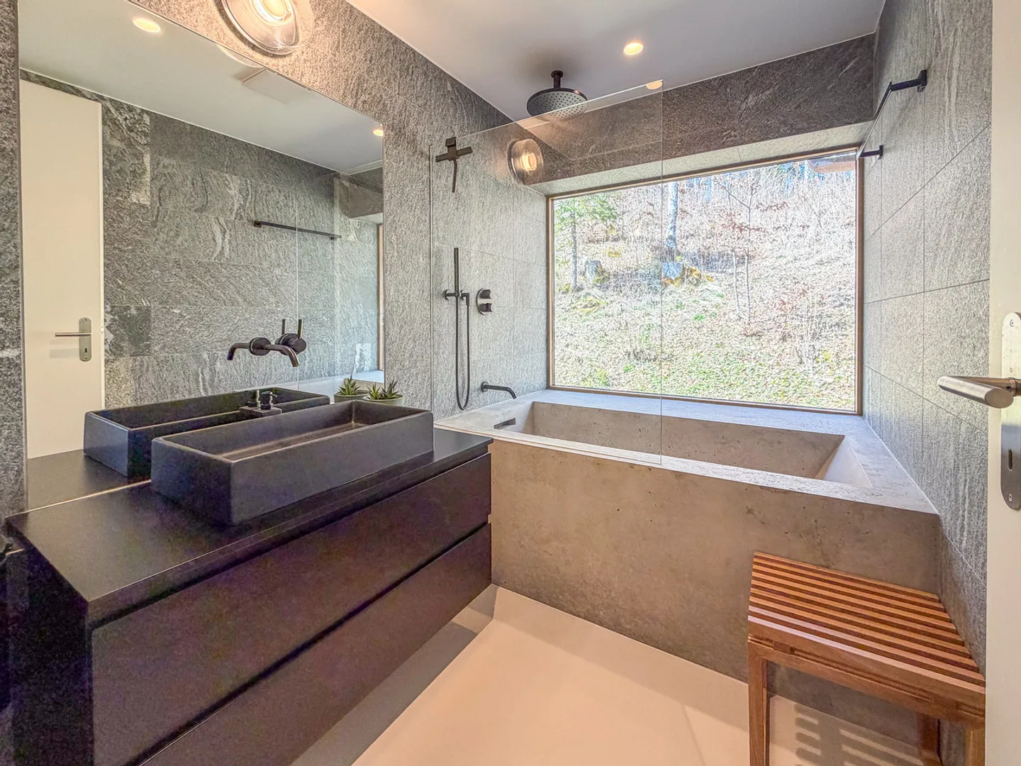 Duplex rénové avec vue panoramique - Photo 8 sur 13