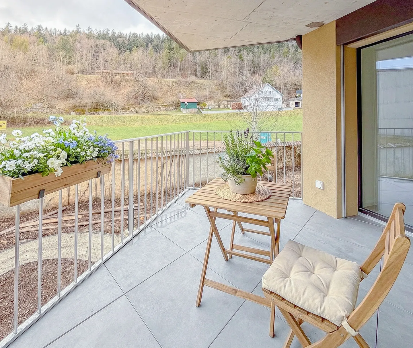 Nuovo appartamento di 2,5 locali con balcone Campagne Pernod, lotto B7 - Foto 6 di 13