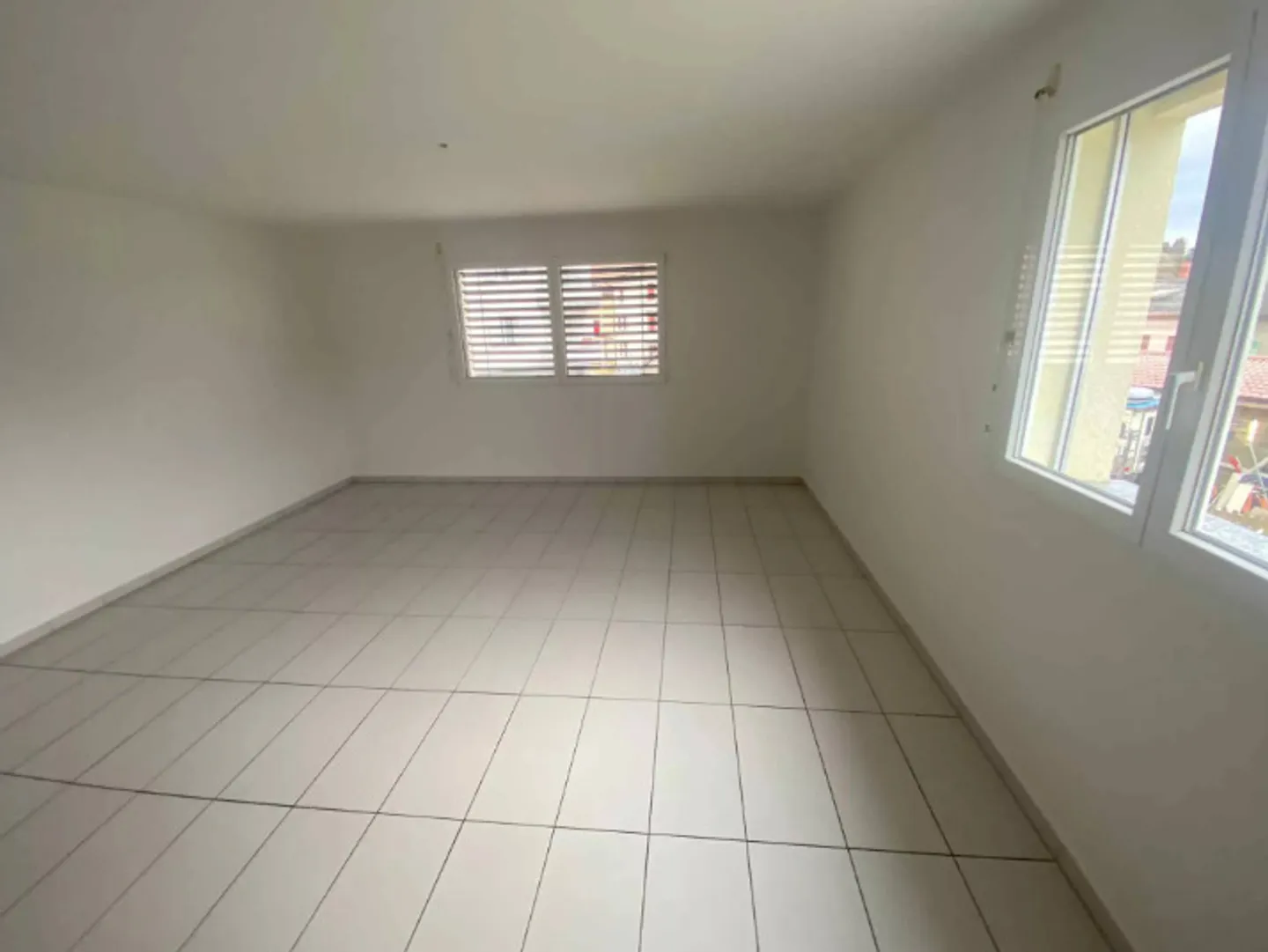 Appartamento di 3,5 stanze con balcone e ascensore - Foto 3 di 7