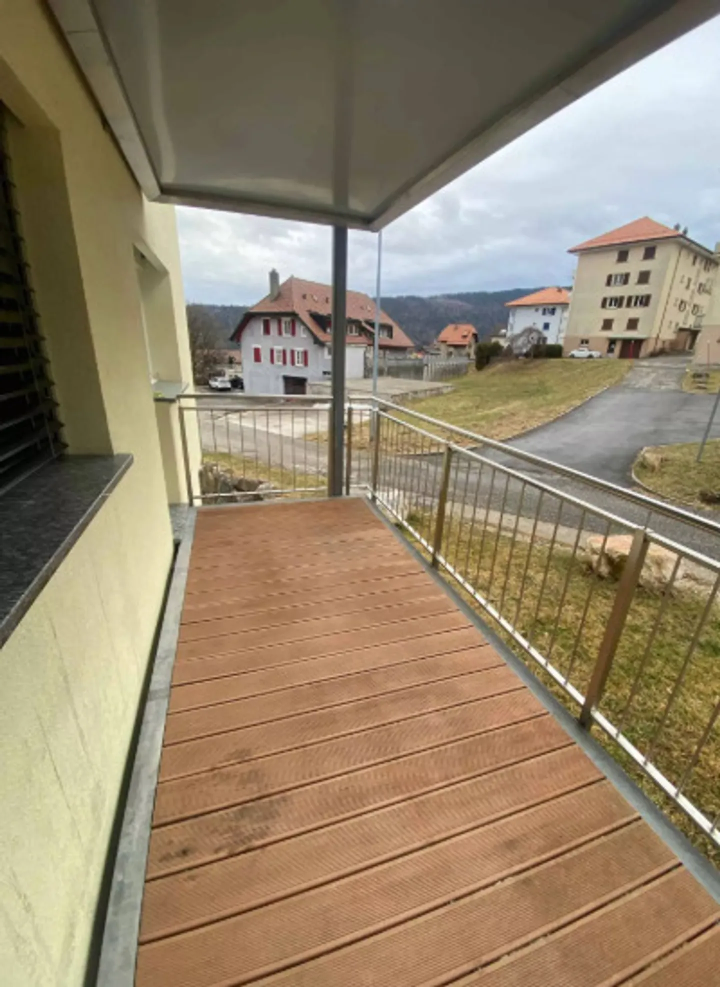 Appartamento di 3,5 stanze con balcone e ascensore - Foto 6 di 7