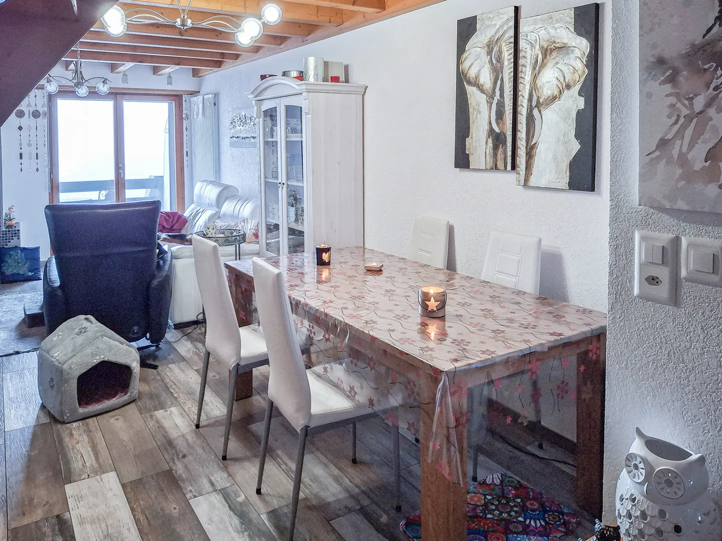 Renovierte 3,5-Zimmer-Duplexwohnung mit 2 Balkonen - Wunderschöner Ausblick - Foto 2 von 13