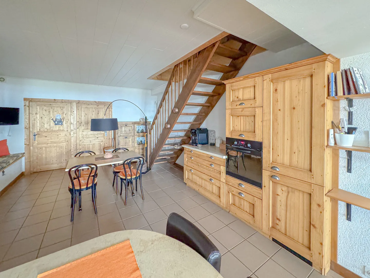 Maison locative de 3 appartements Magnifique vue - beau jardin - Foto 8 di 13