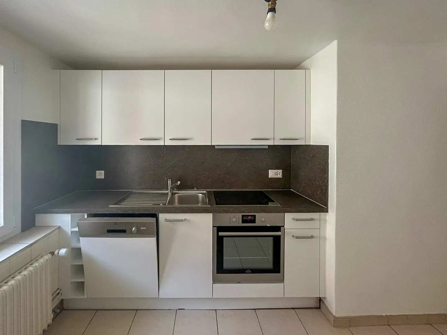 5-Zimmer-Wohnung mit Gemeinschaftsgarten Garage extra - Foto 3 von 13