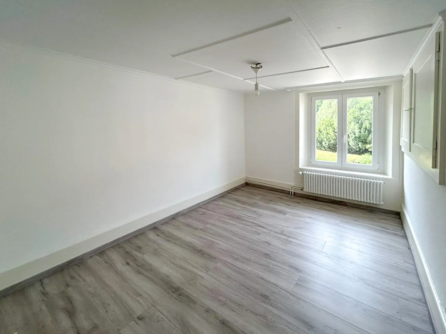 5-Zimmer-Wohnung mit Gemeinschaftsgarten Garage extra - Foto 4 von 13
