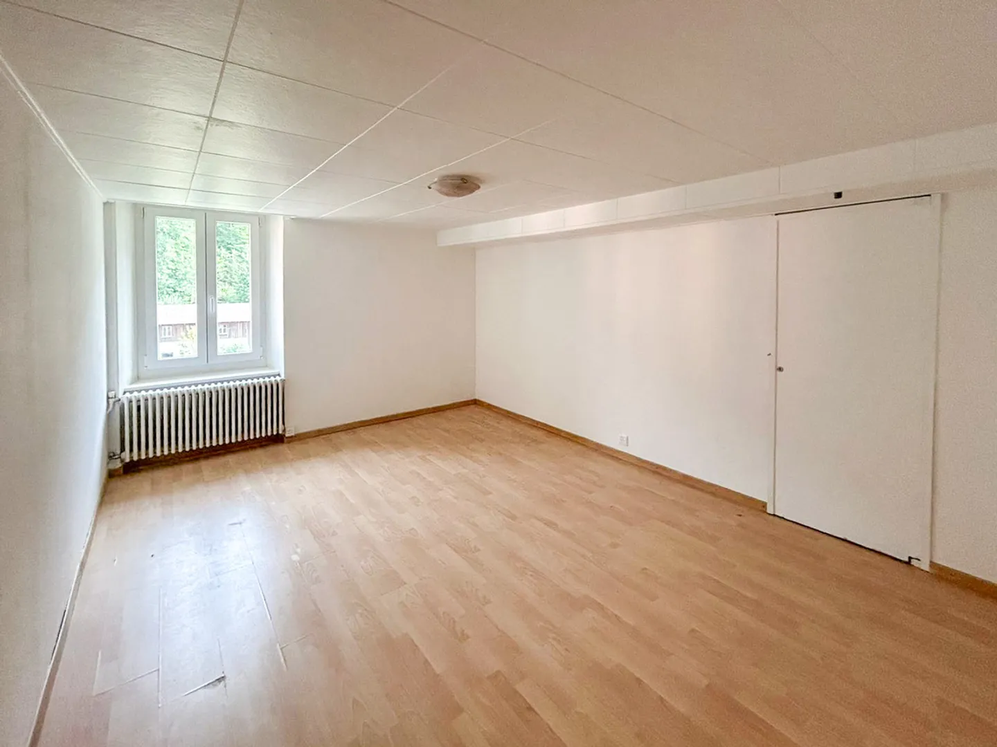5-Zimmer-Wohnung mit Gemeinschaftsgarten Garage extra - Foto 8 von 13