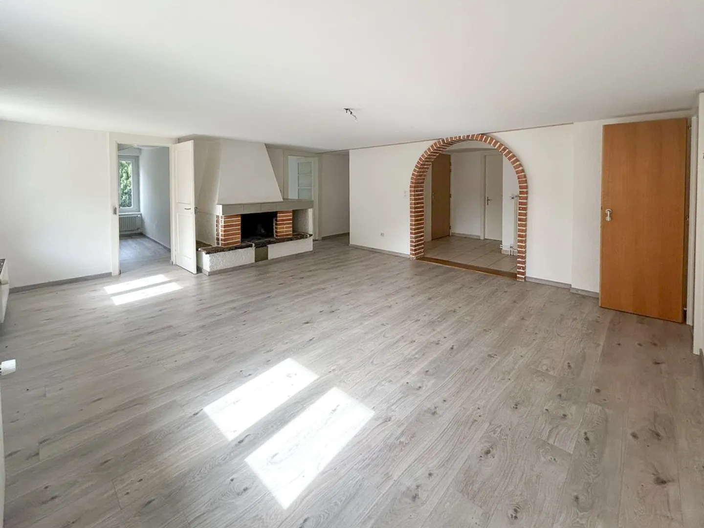 5-Zimmer-Wohnung mit Gemeinschaftsgarten Garage extra - Foto 1 von 13