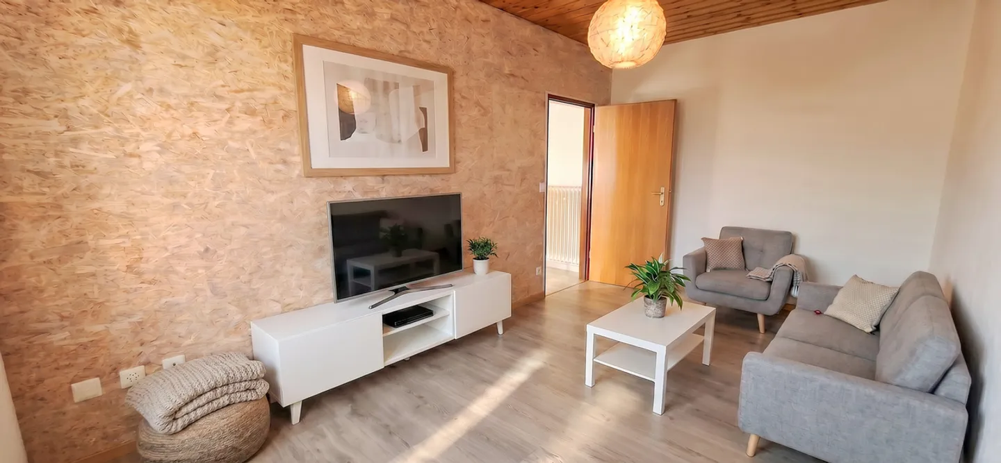 Appartamento di 3,5 stanze con balcone e ascensore - Foto 1 di 11