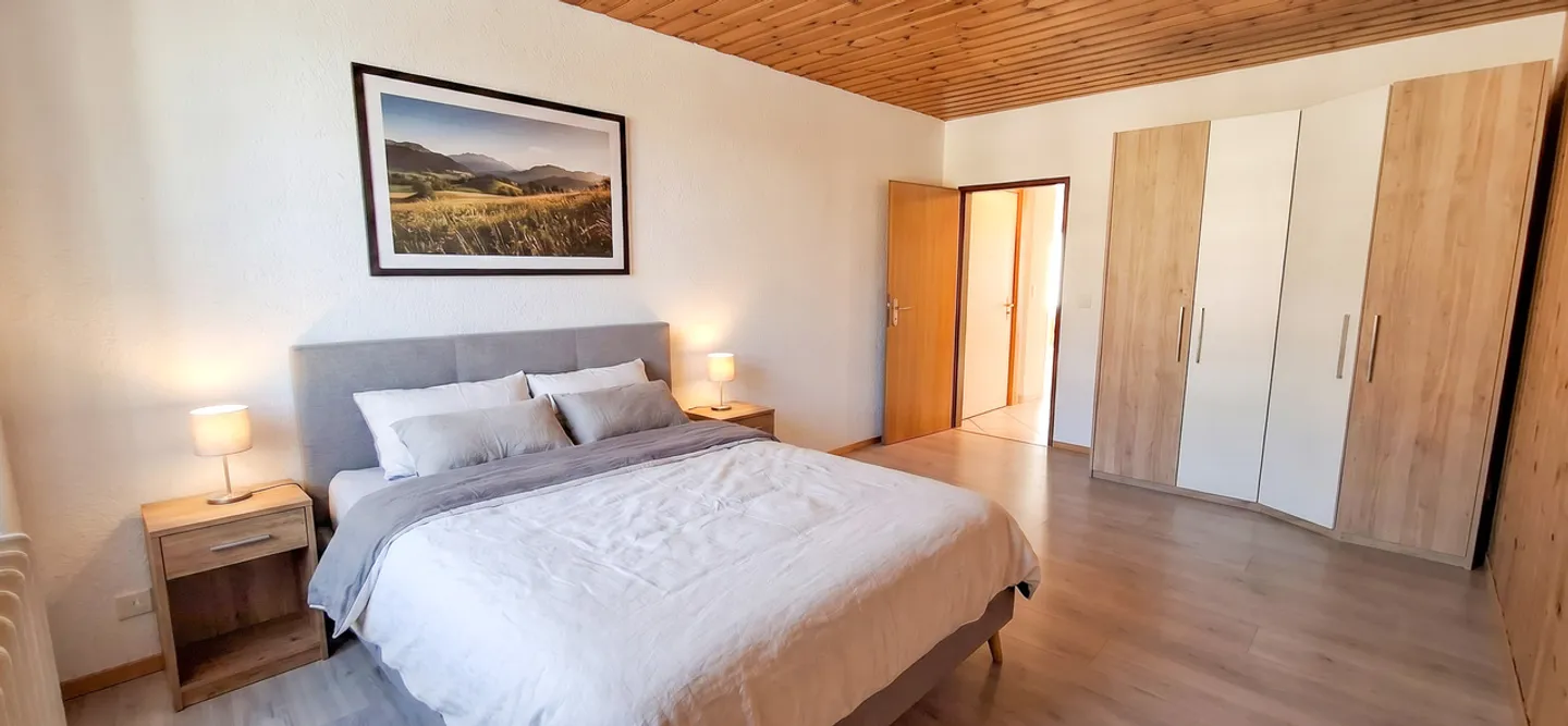 Appartamento di 3,5 stanze con balcone e ascensore - Foto 3 di 11
