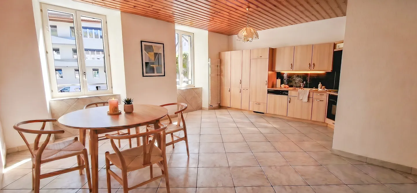 Appartamento di 3,5 stanze con balcone e ascensore - Foto 4 di 11