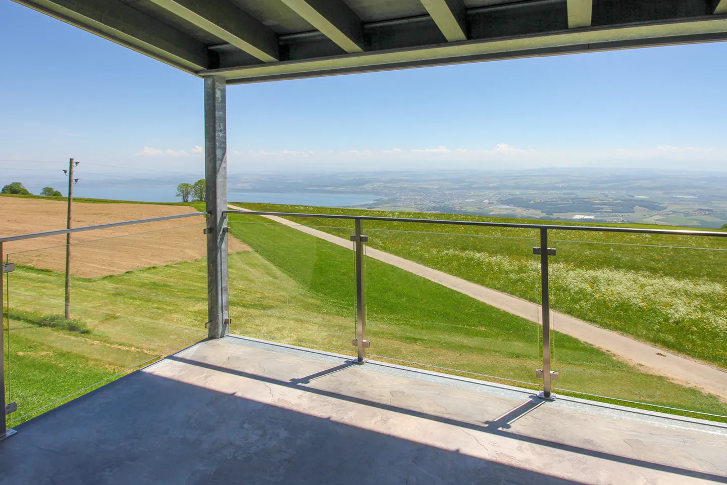 Appartement Charmant avec Vue Alpestre - Photo 8 sur 13