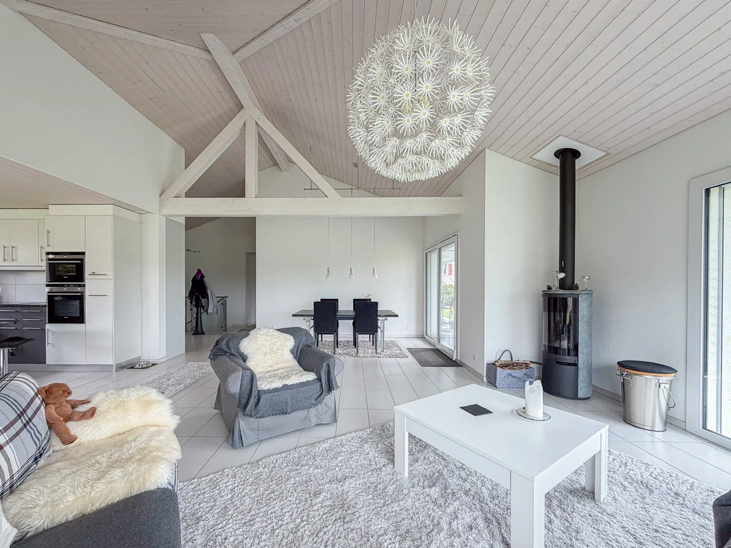 Magnificent 3.5-room detached house, double garage and garden - Photo 6 of 13