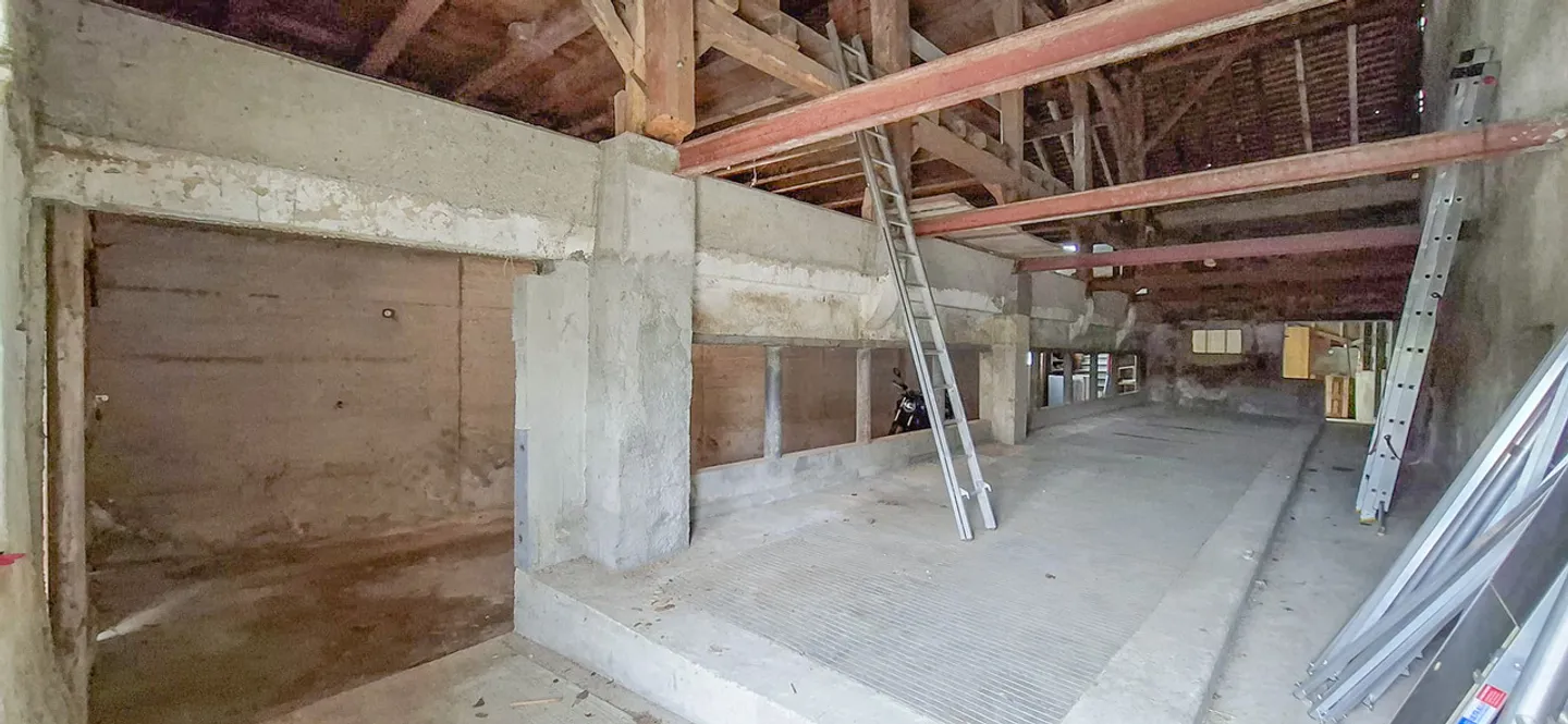 Storage Barn No. 16, approx. 140 m2 - Photo 3 of 7