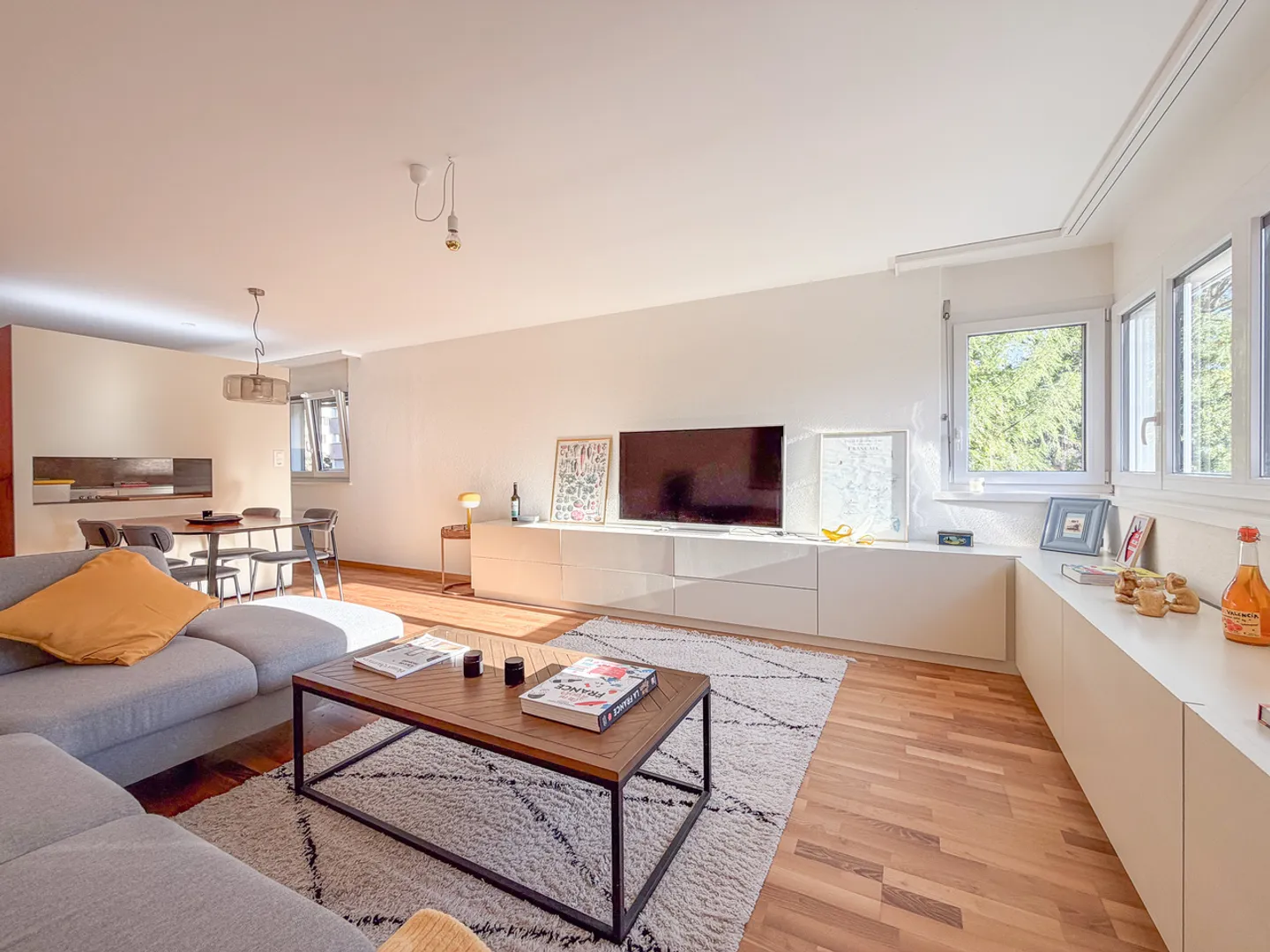 Incantevole appartamento di 4,5 stanze con balcone - Foto 1 di 13