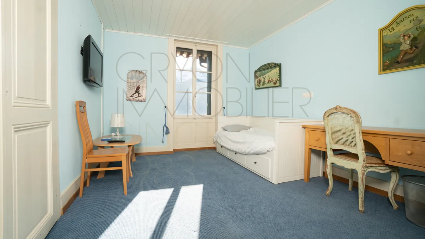 4,5 helle Zimmer in einem renovierten ehemaligen Hotel, Zentrum von Gryon - Foto 10 von 13