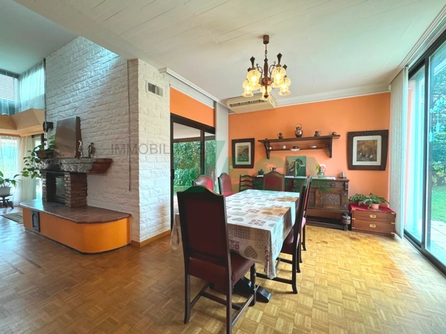 Spaziosa villa con piscina e splendida vista panoramica sui vigneti - Foto 4 von 11