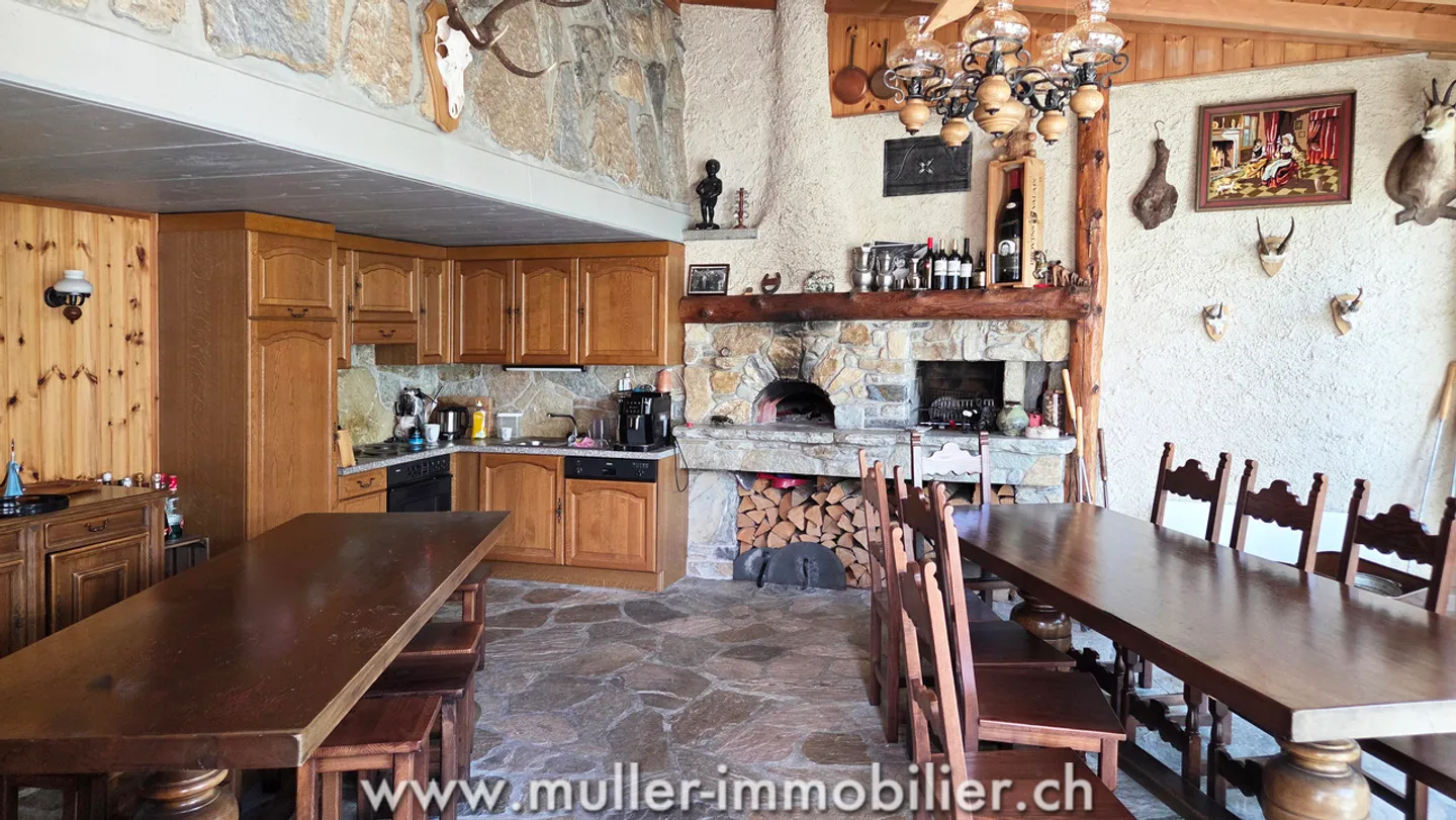 Stunning villa with breathtaking view, in the municipality of Mont-Noble - Photo 10 of 13