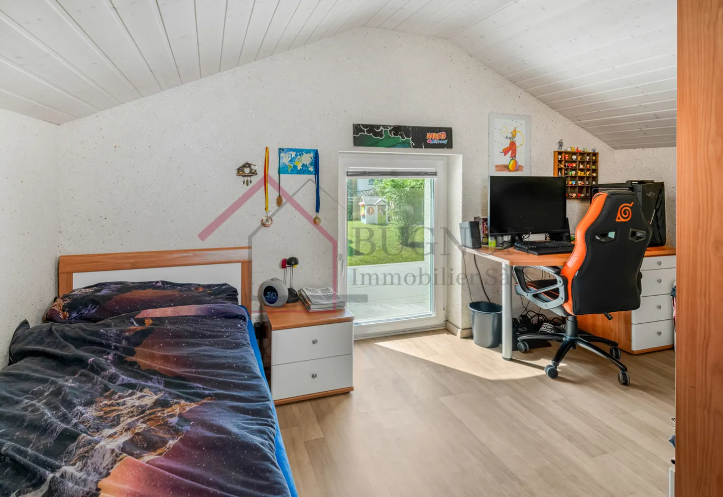 RENOVATED INDIVIDUAL VILLA WITH 5.5 ROOMS AND LARGE GARDEN - Photo 10 of 13