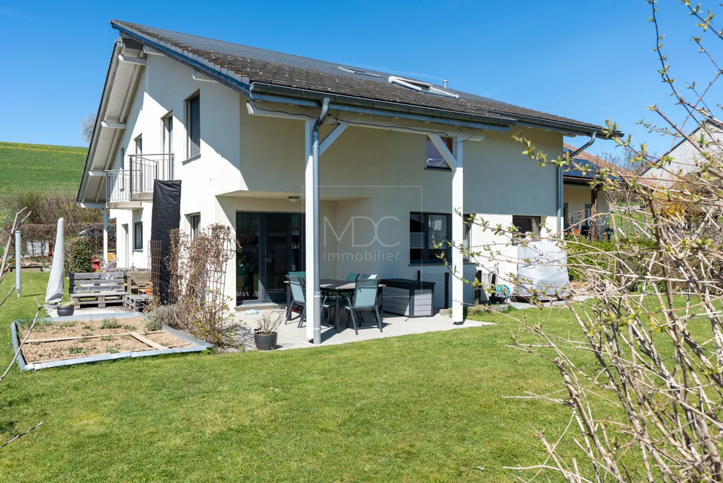 Jolie villa jumelle à Farvagny - Foto 1 di 13