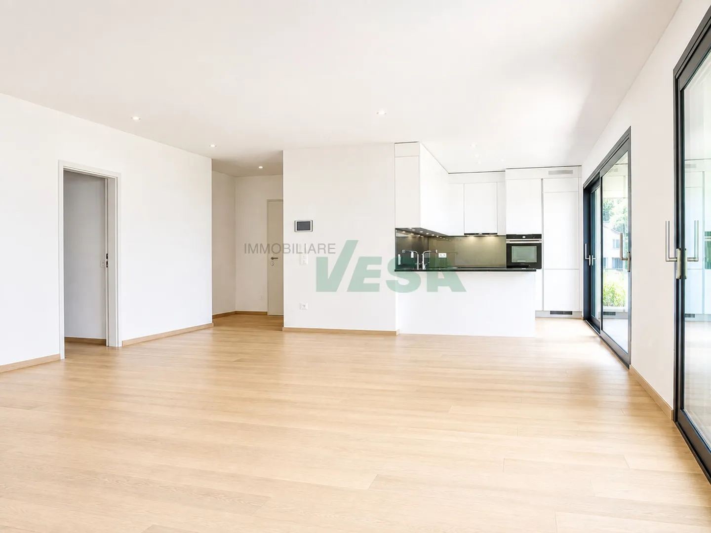 Modernes 4,5-Zimmer-Apartment mit schöner Terrasse und privatem Garten - Foto 4 von 11