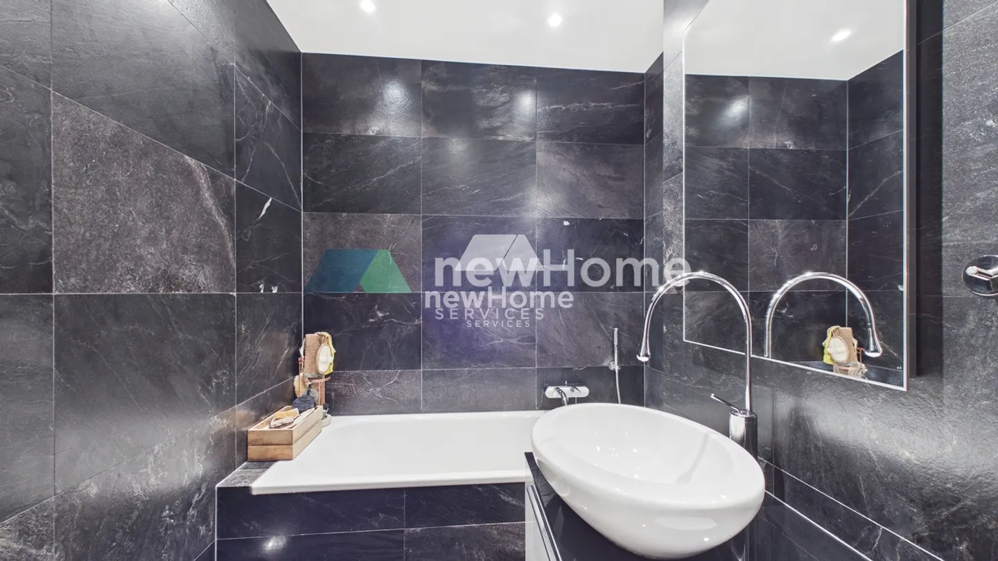 Penthouse with modern design! - Photo 6 of 7