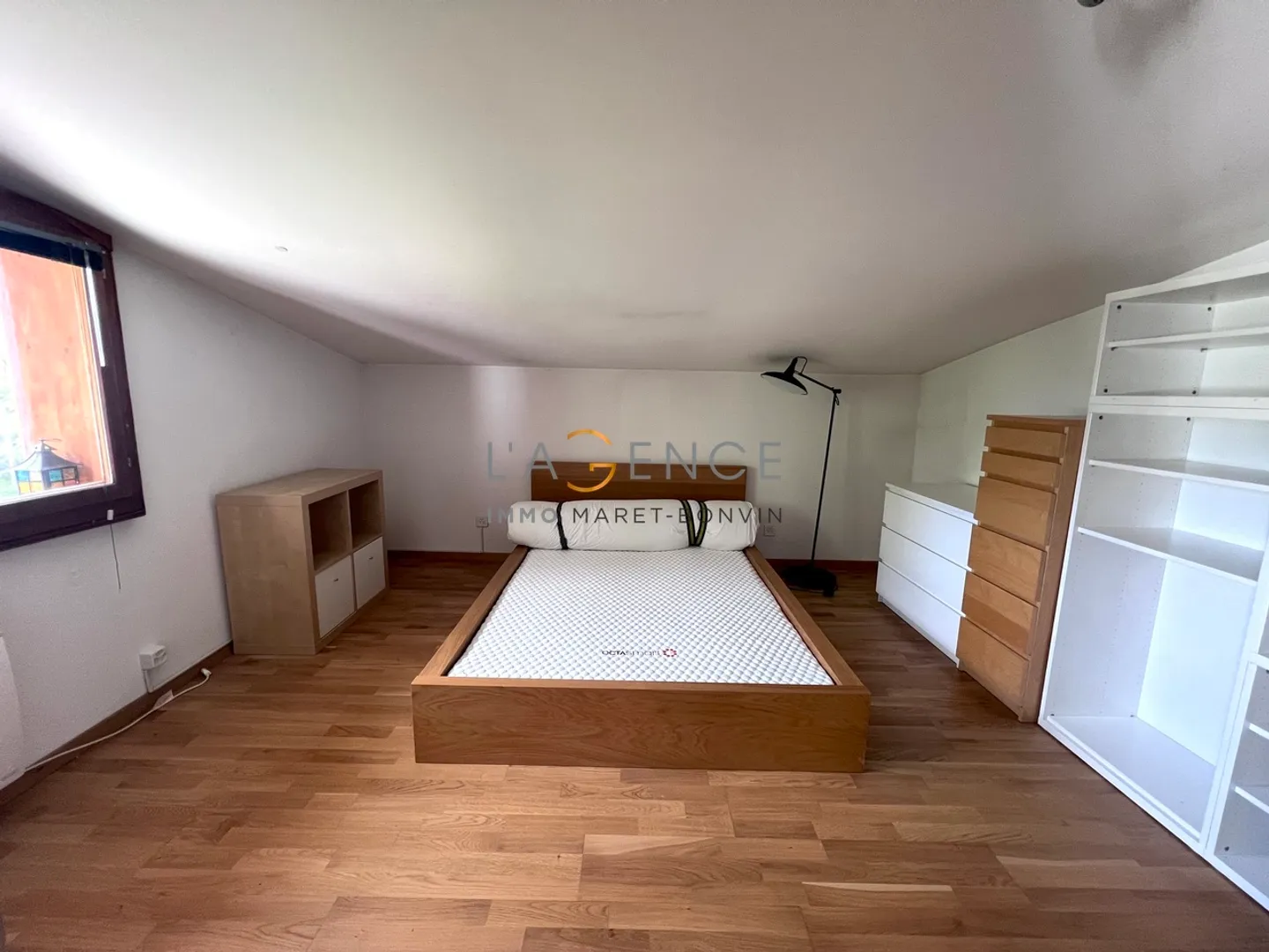 CHALET IN THE HEART OF NATURE OF 120 M2 ON A LAND OF 1609M2 - Photo 5 of 11