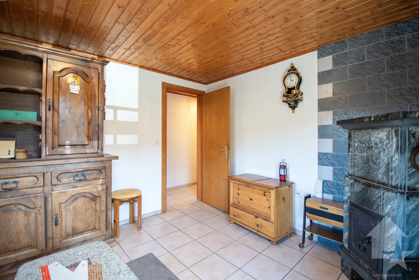Little haven of peace with panoramic view in Isérables - Photo 10 of 13