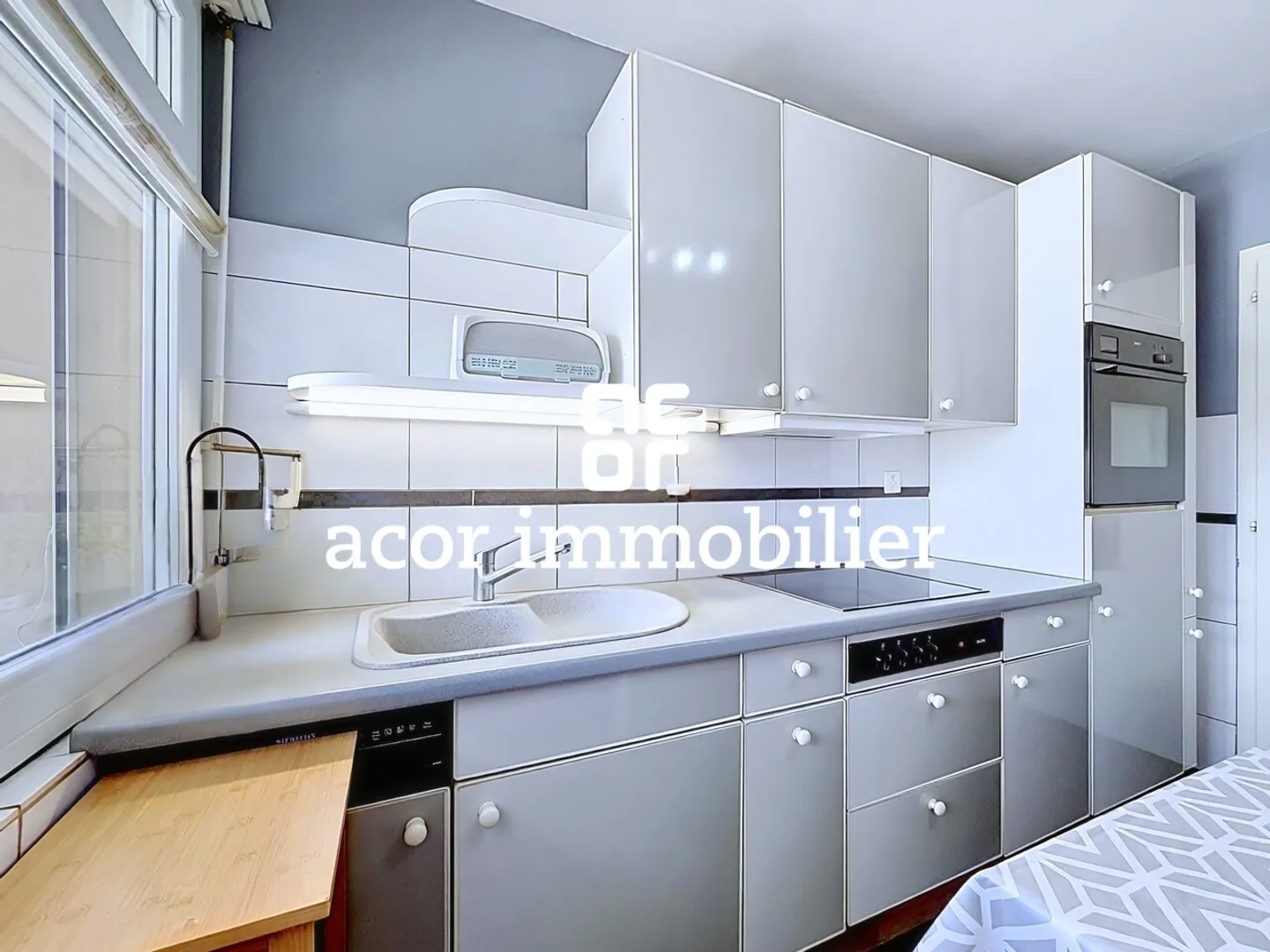 3.5-room apartment with double balcony in St-Pierre-de-Clages - Photo 5 of 5