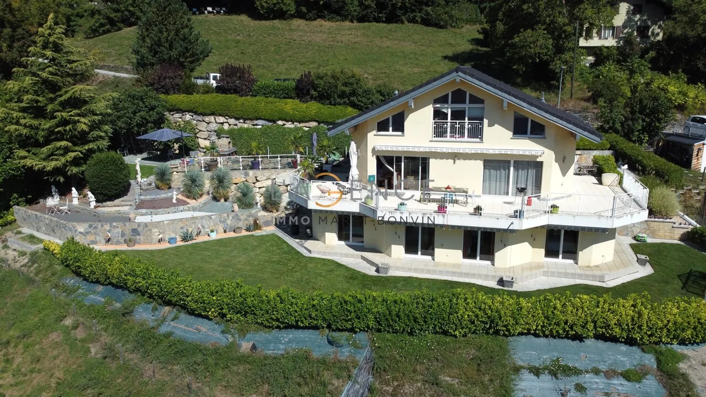 VILLA D'EXCEPTION A VENTHONE - Photo 1 sur 13