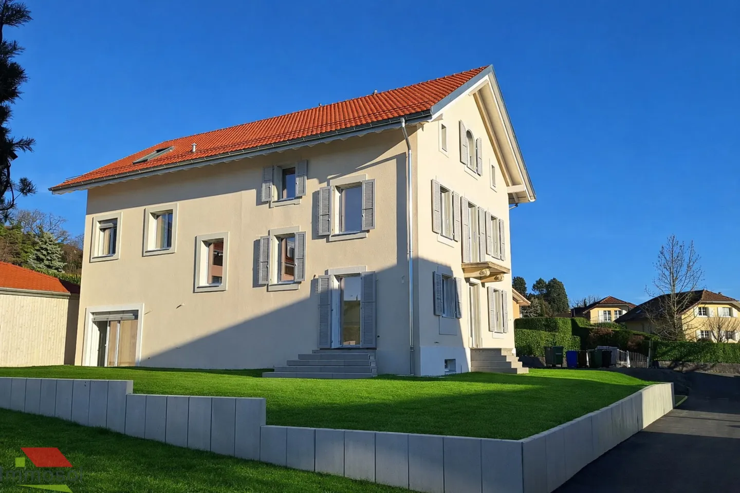 Nuova Casa Bifamiliare a Crissier - 4.5 Locali - Giardino - Garage - Foto 1 di 11