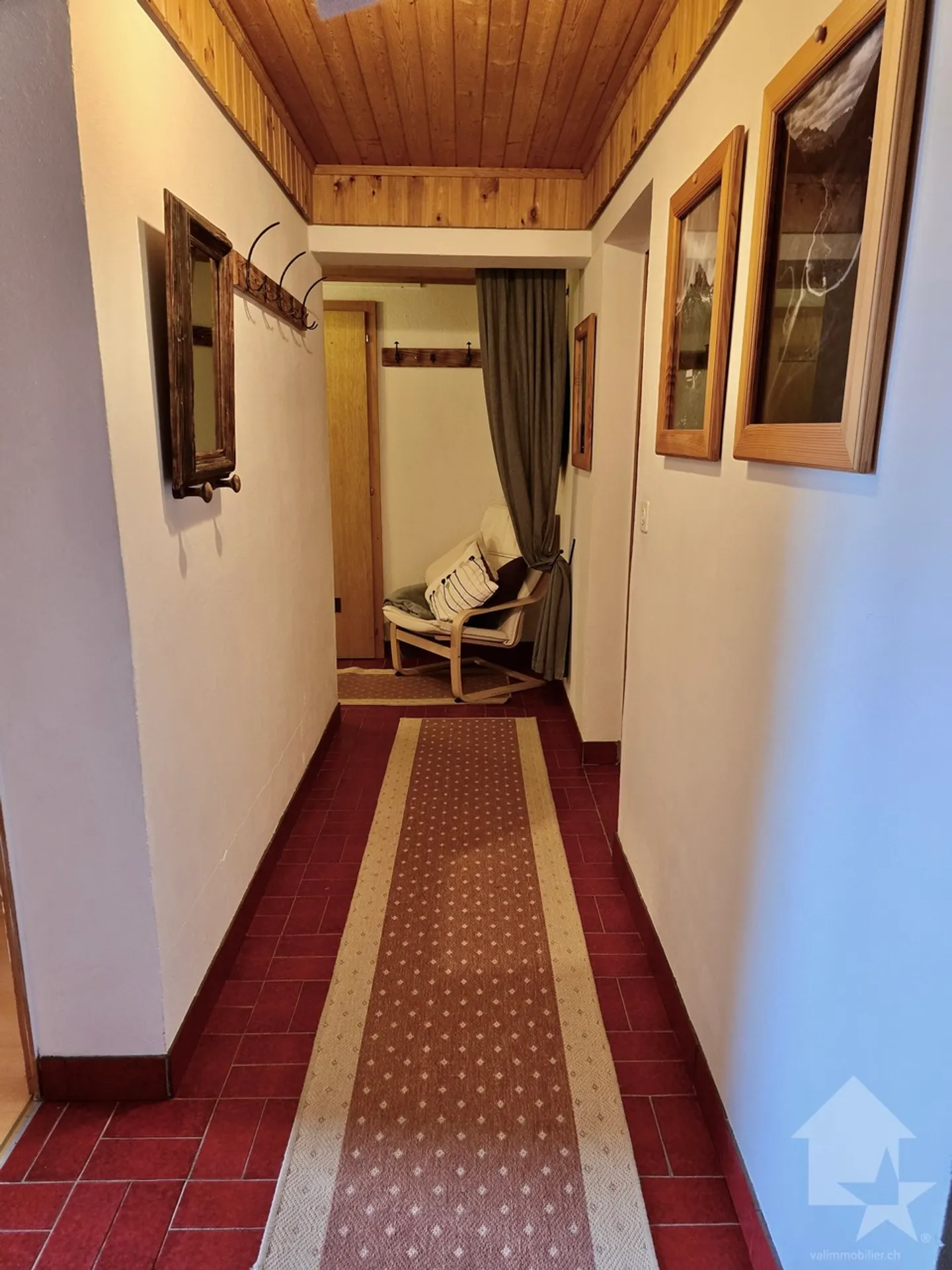 3.5 camere con terrazza e box - Foto 6 di 10