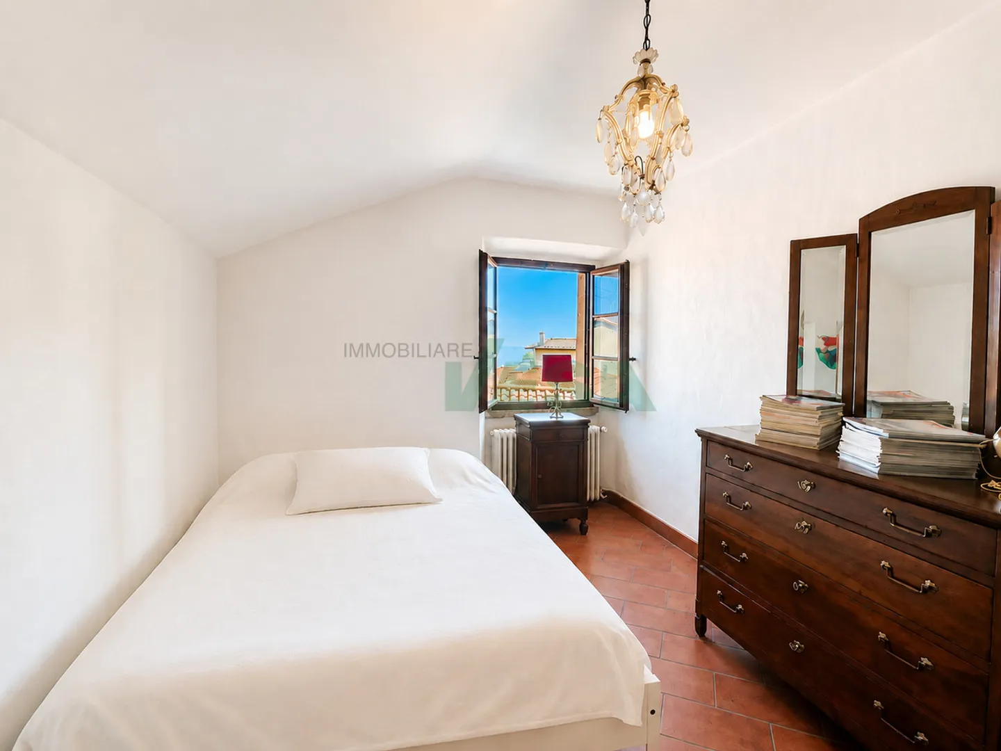 Charming spacious core house with a large and beautiful garden - Photo 13 of 13