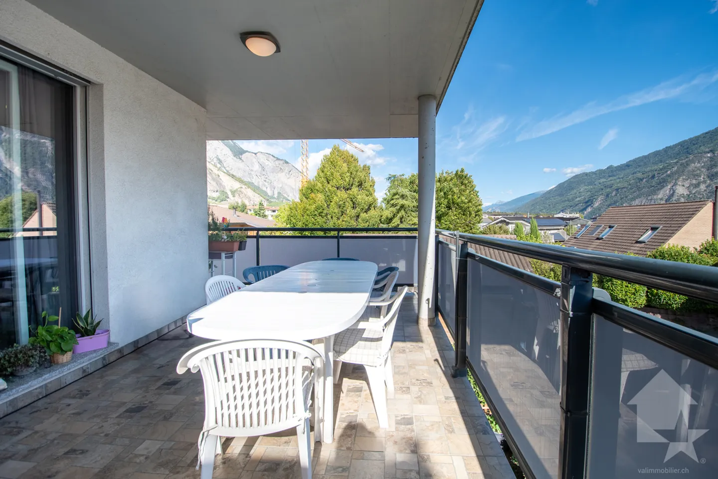 Spazioso appartamento di 120 m2 con 4,5 stanze - Foto 1 di 13