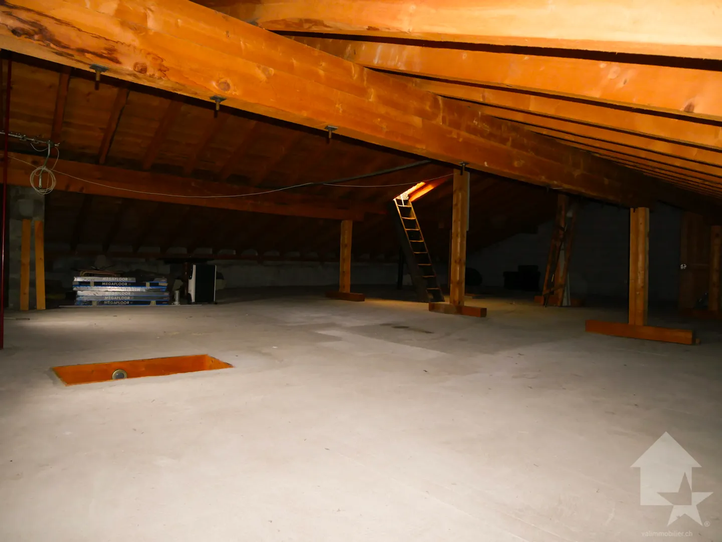 Spacious house / village apartment less than 15 minutes from La Fouly - Photo 6 of 13