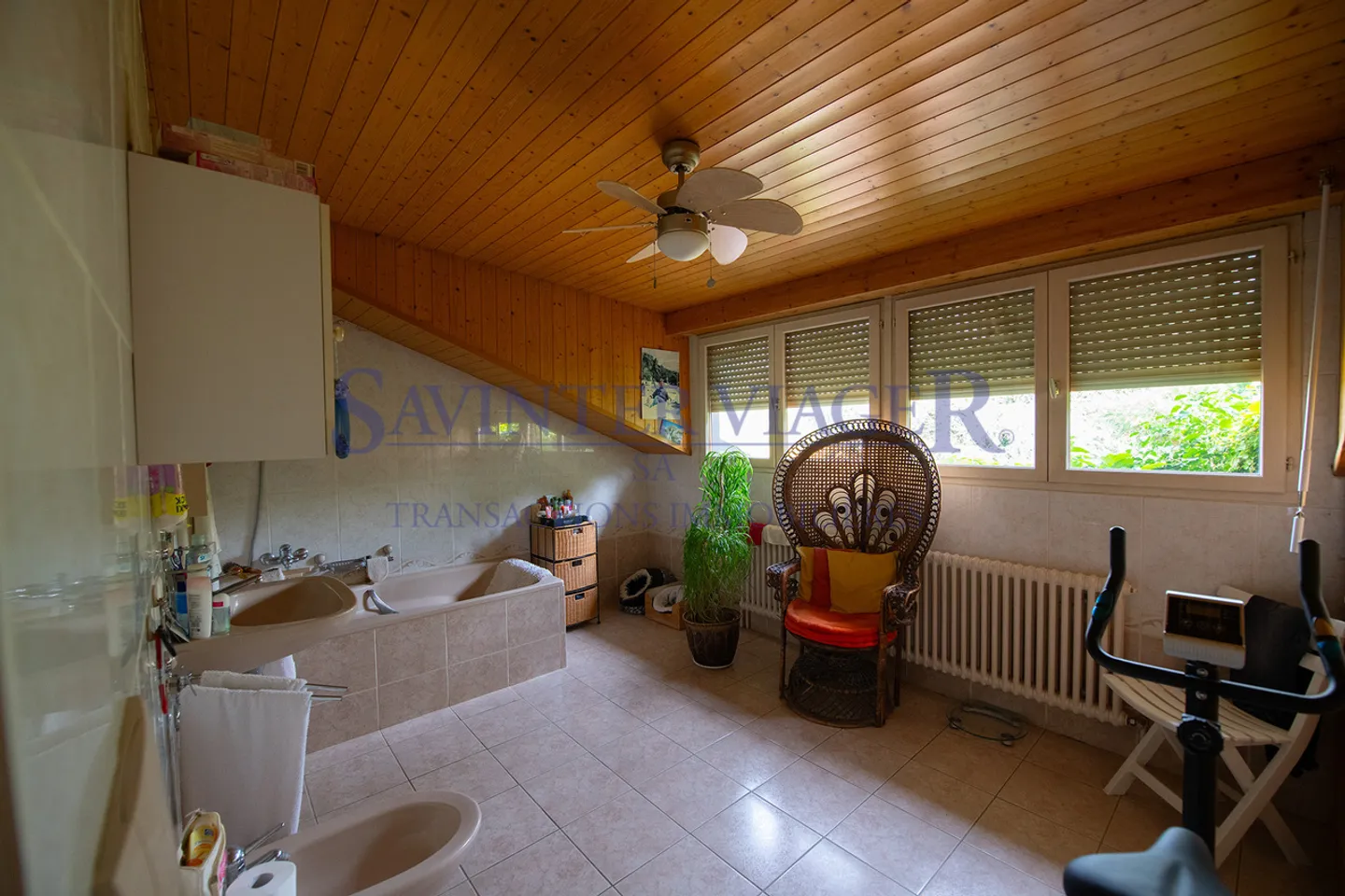 Corsier, Villa in a Green Environment - Photo 7 of 10