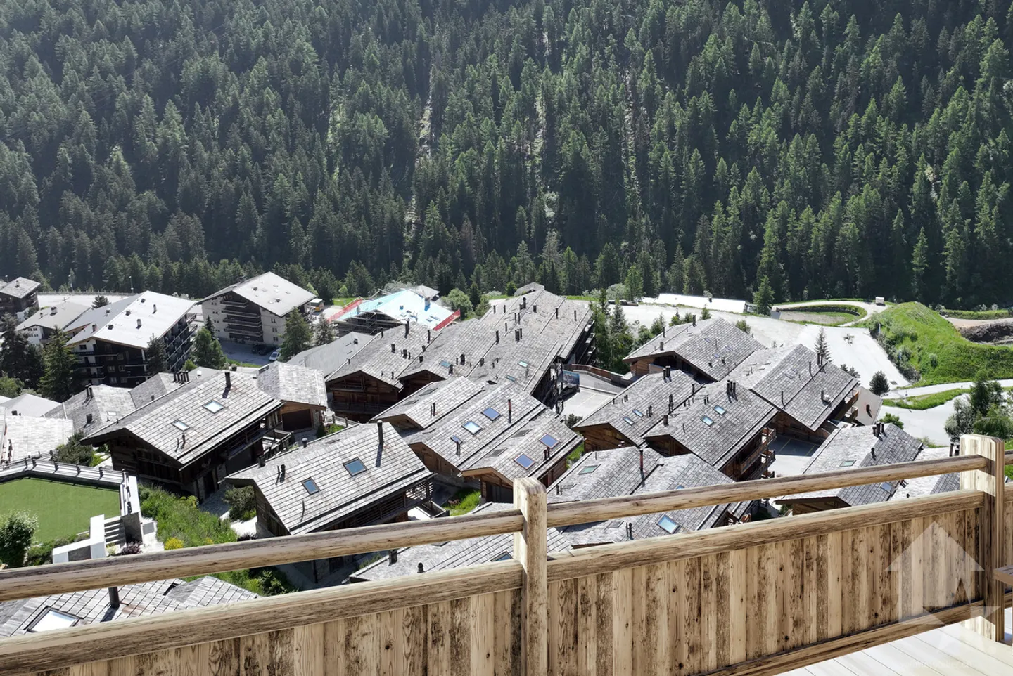 Luxuswohnung in unmittelbarer Nähe der Skipisten als Zweitwohnsitz ohne Mietverpflichtung verkauft - Foto 12 von 13