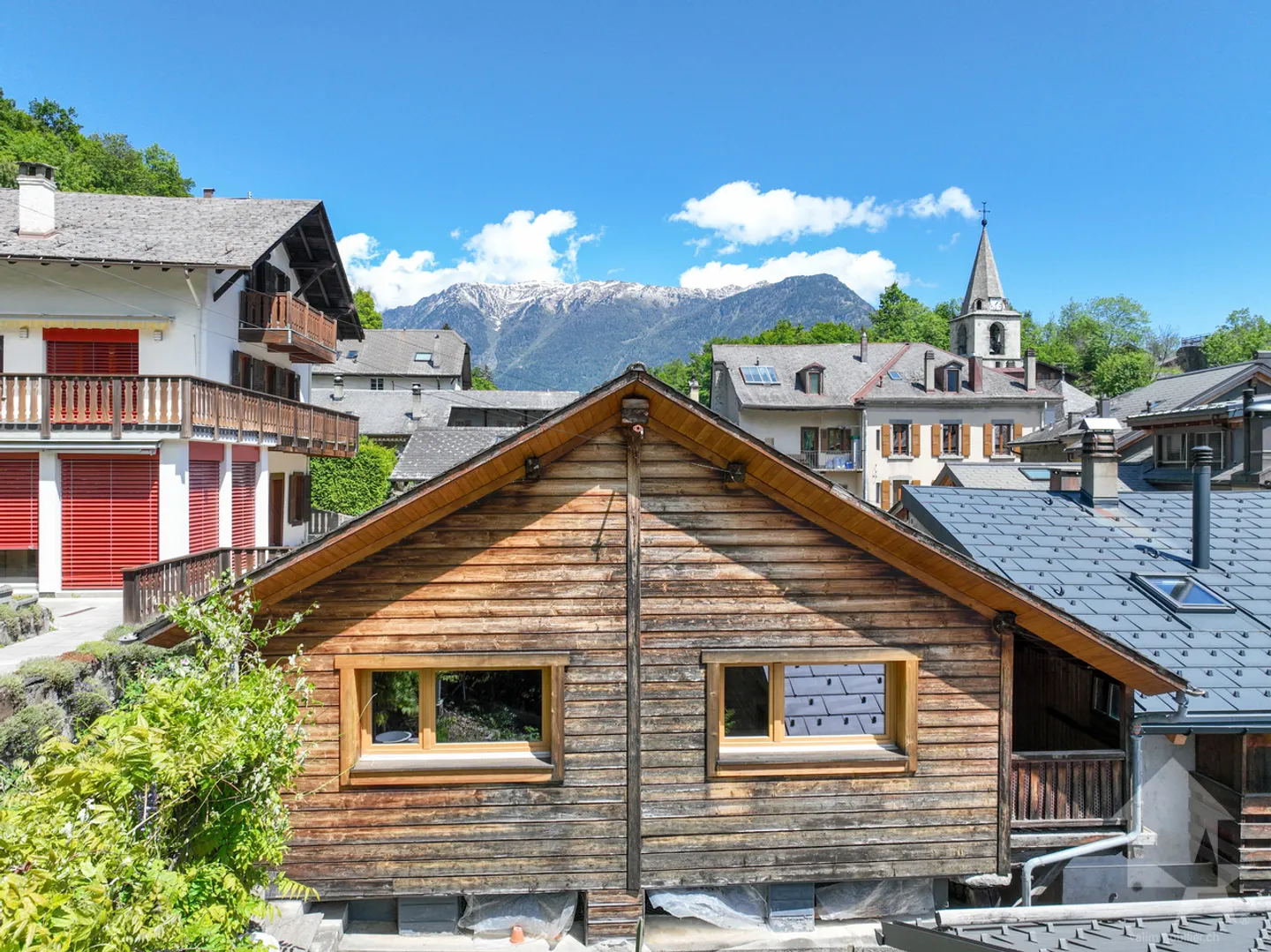 Chalet charmant avec jardin - Photo 2 sur 13