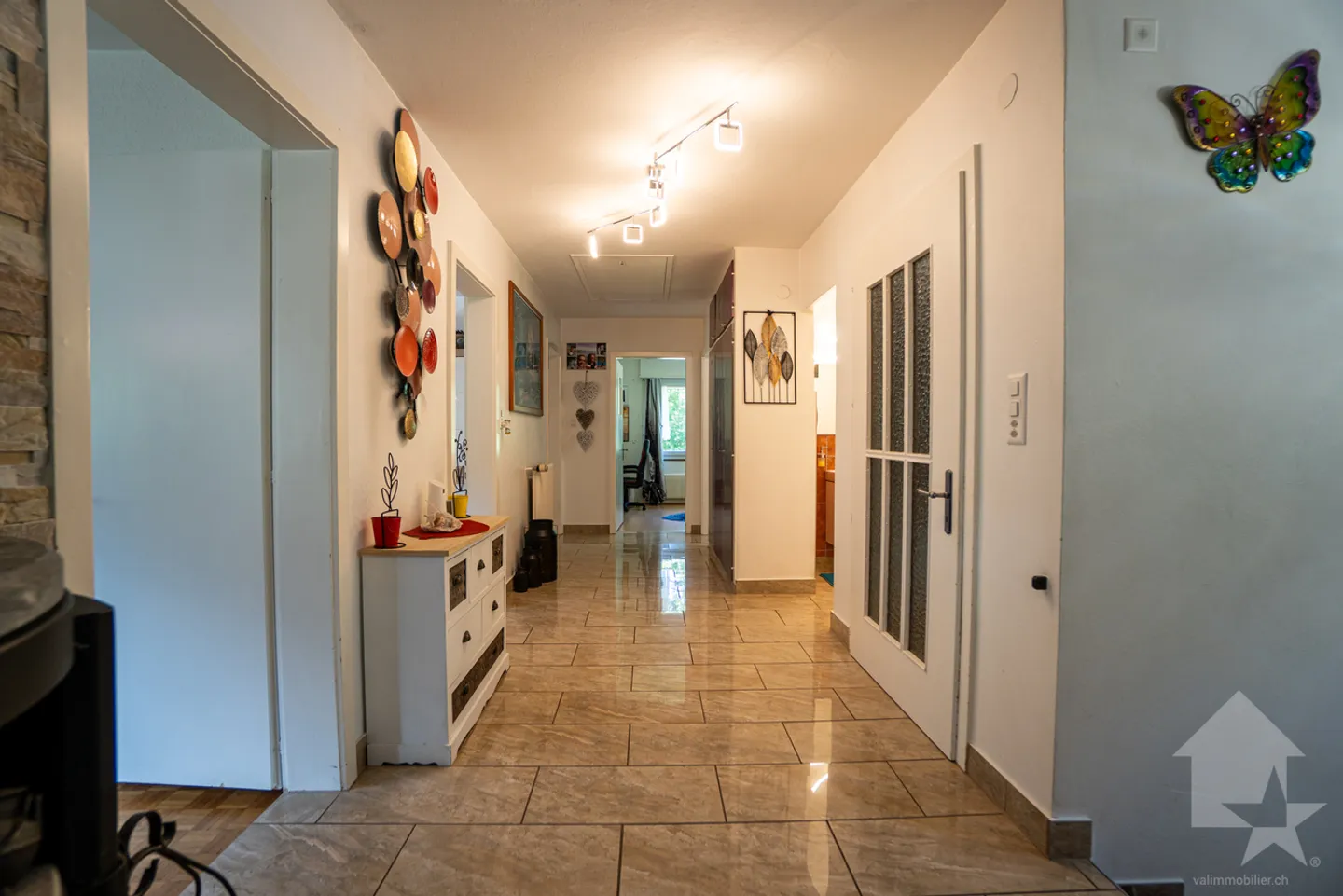 Spacieuse villa rénovée au centre de la vallée, vendable aux étrangers - Photo 6 of 13