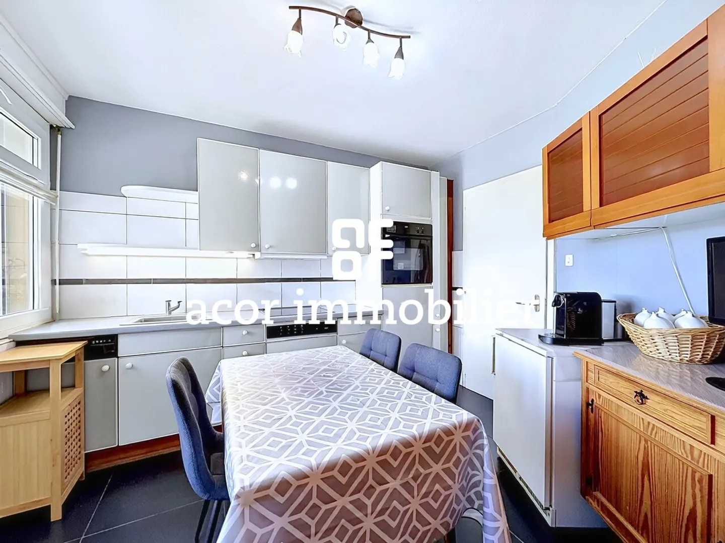 Appartamento 3.5 locali con doppio balcone a St-Pierre-de-Clages - Foto 4 di 5
