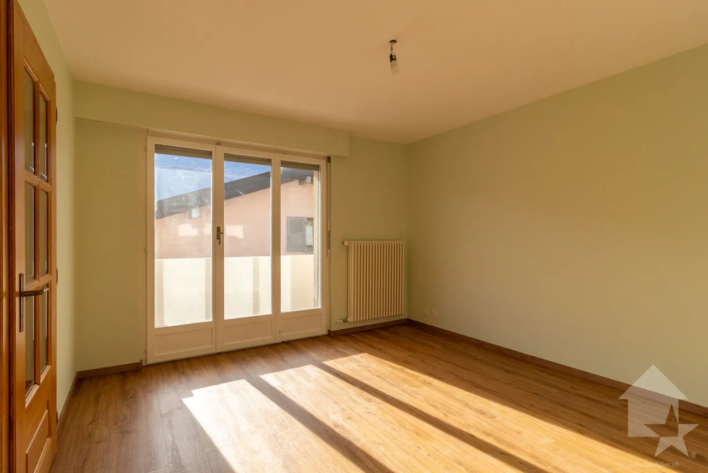 Spacieux appartement traversant 3.5 pièces idéalement situé - Foto 10 von 13