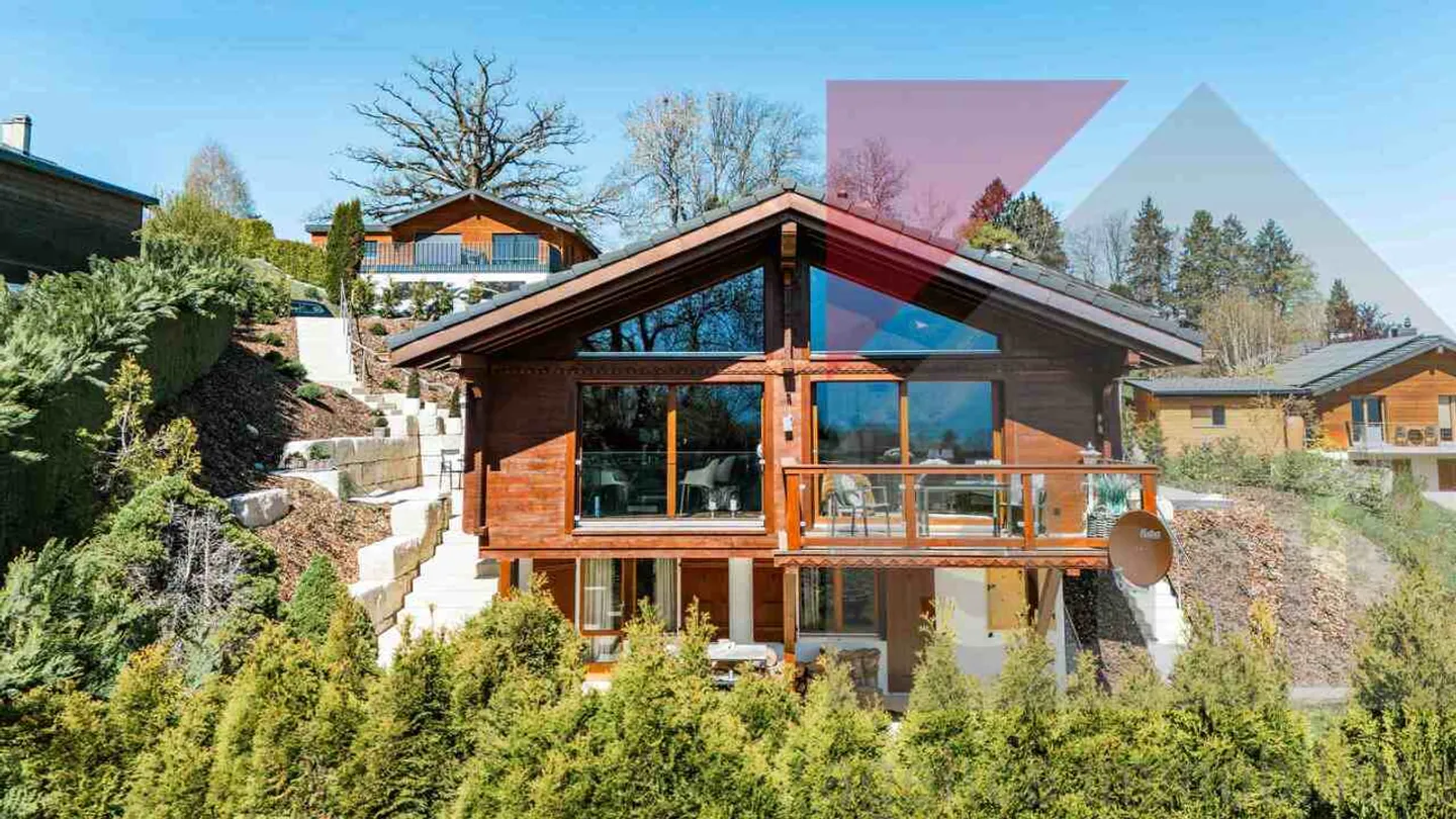 Chalet esclusivo, completamente ristrutturato e arredato, in un angolo di paradiso - Foto 5 di 13