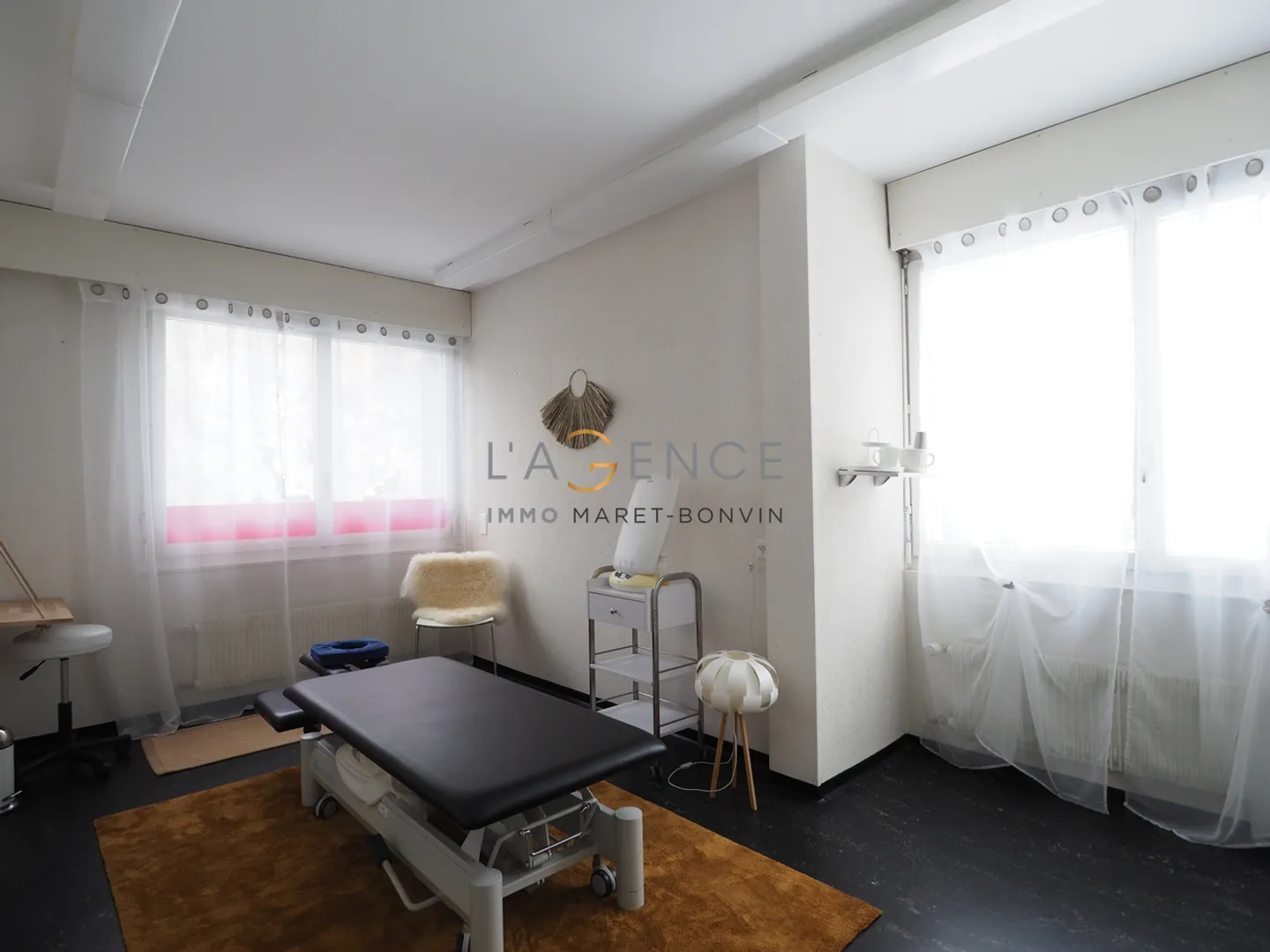 Workspace for rent by the day or month / Sion center - Photo 1 of 4