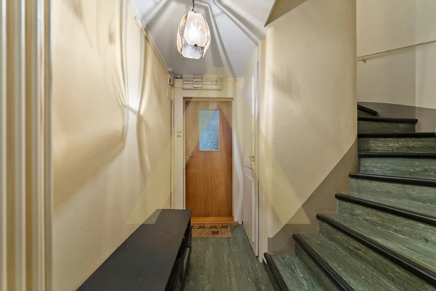 Maison de ville avec potentiel - Photo 11 sur 13